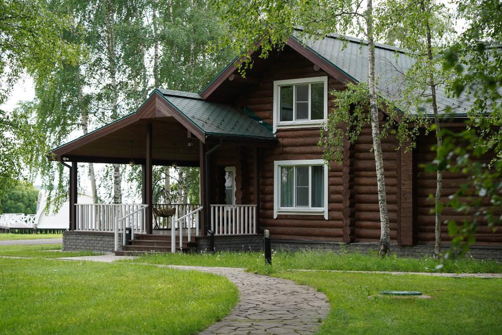 Трехкомнатный дом с кухней и гостиной